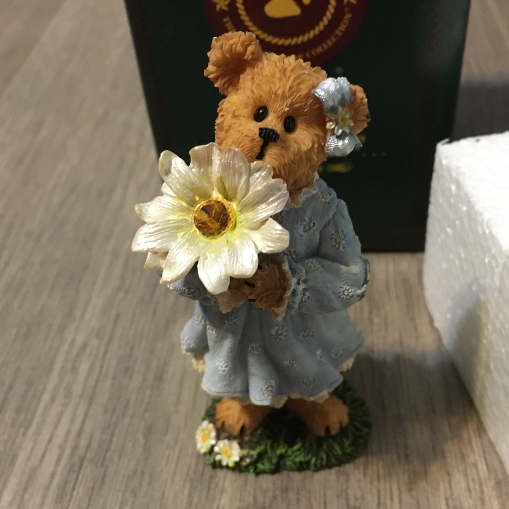 New Boyd’s Bearstone Amy Bearybloom Forever Friends Figurine